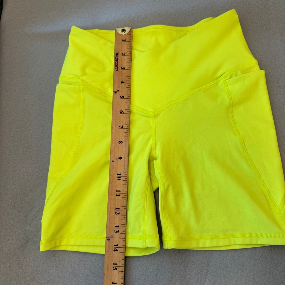 Fabletics PureLuxe Neon Yellow Crossover Waist Biker Shorts XS